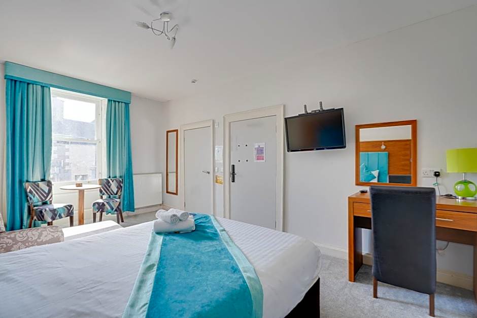 The County Hotel - Self Check-In, Ultra Fast WI-FI, Free Parking, Central Location