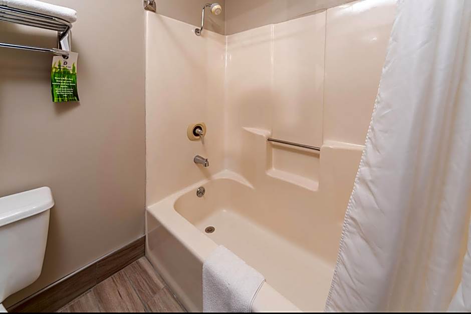 BridgePointe Inn & Suites by BPhotels, Council Bluffs, Omaha Area