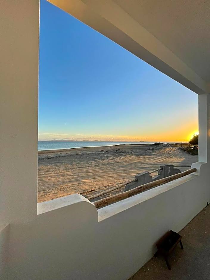 Hotel- Whale Tours and Sport fishing Vista Mag-Bay