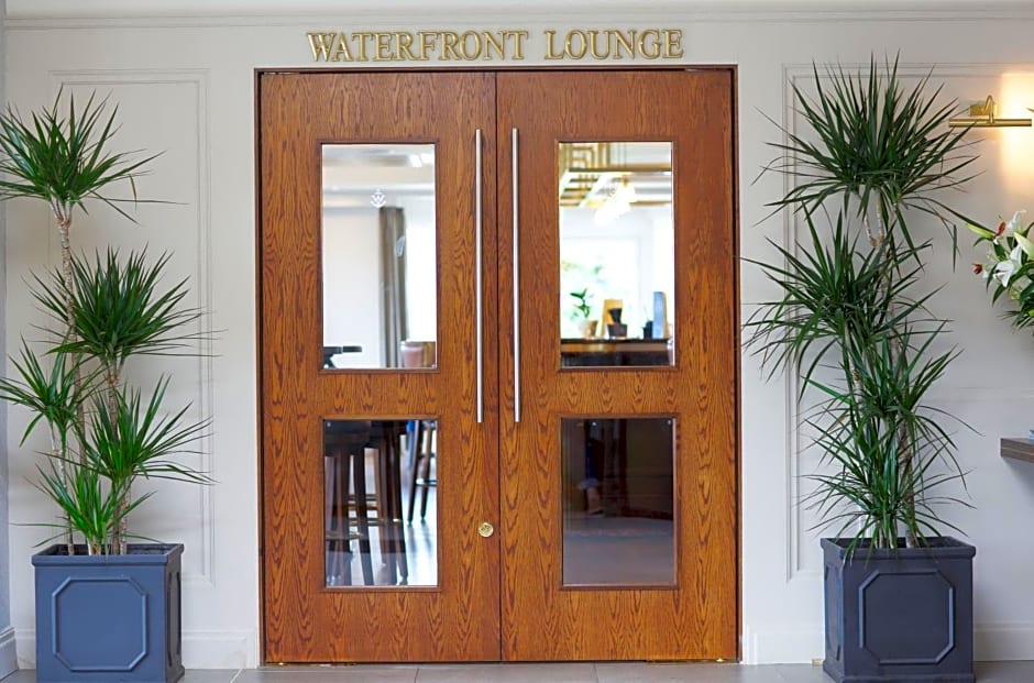 Waterfront Hotel Dungloe