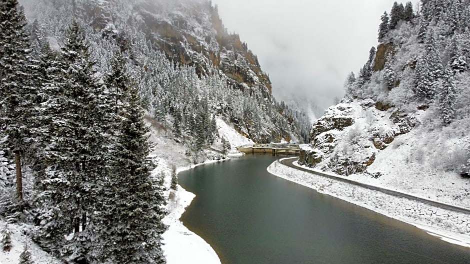 PAZARCIK MOUNTAIN HOTEL