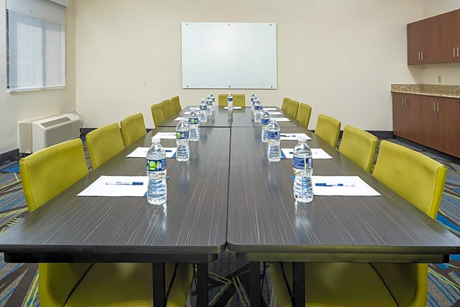 Holiday Inn Express Clayton Southeast Raleigh By IHG