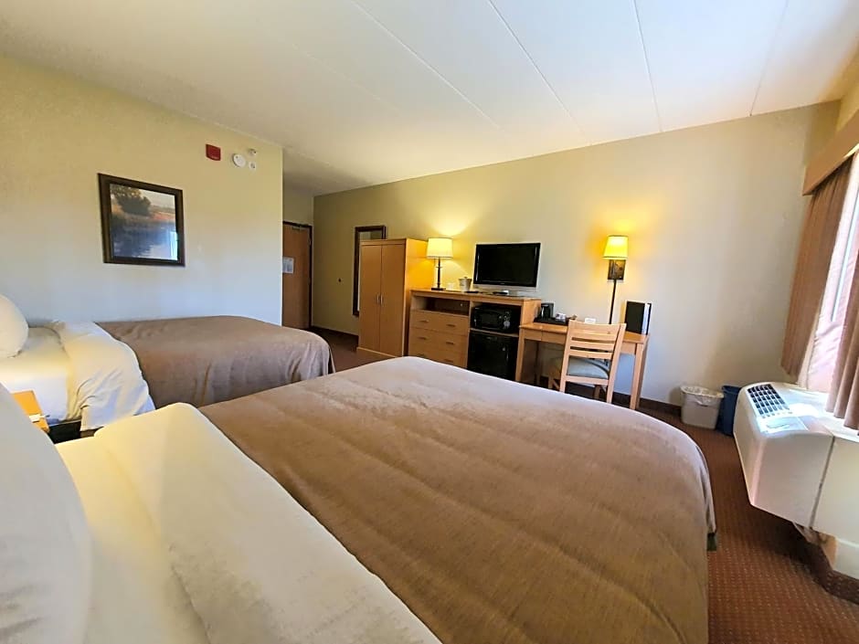 AmeriVu Inn and Suites - Waconia