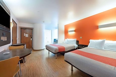 Quadruple Room - Non-Smoking