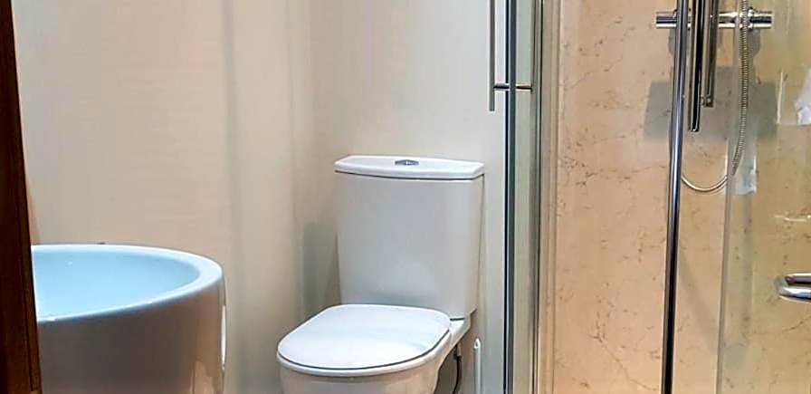 The Harbour House Sea Front Hotel