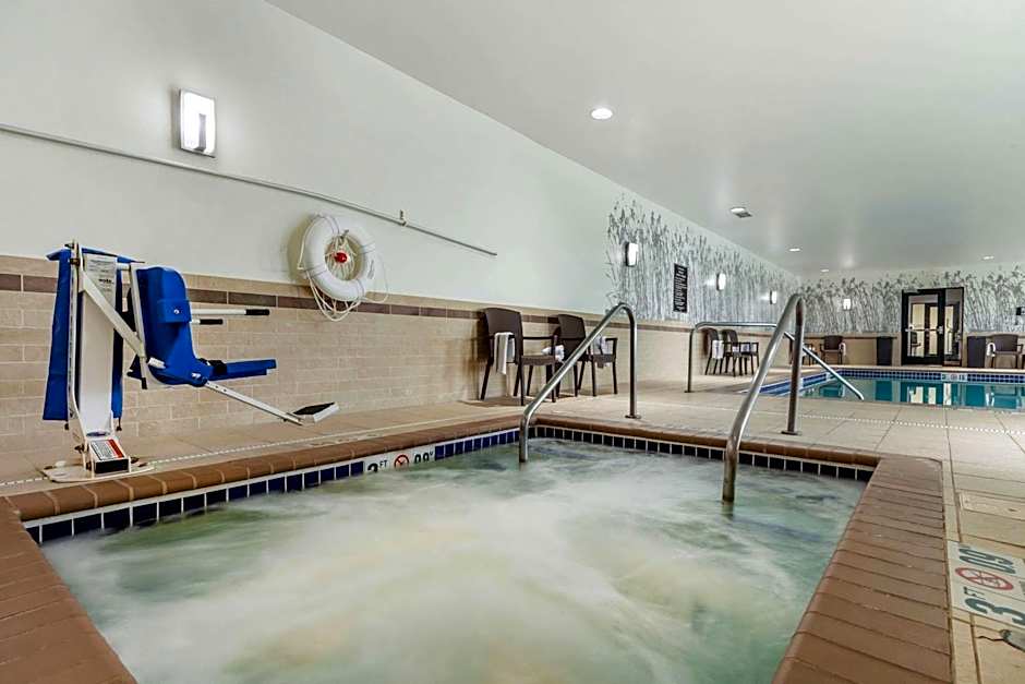 Sleep Inn & Suites Grand Forks Near Alerus Center
