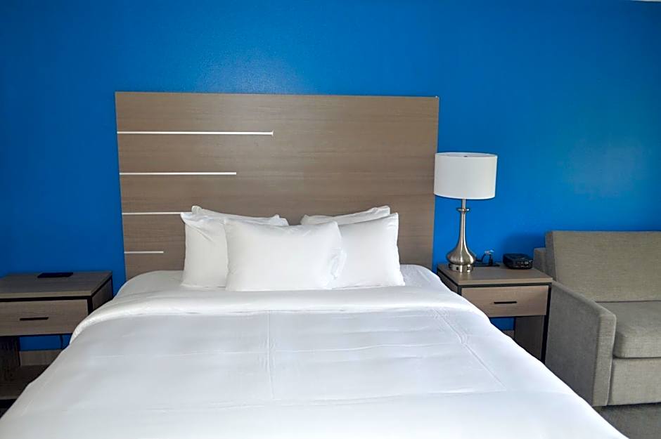 Comfort Inn & Suites Harrisburg-Hershey North