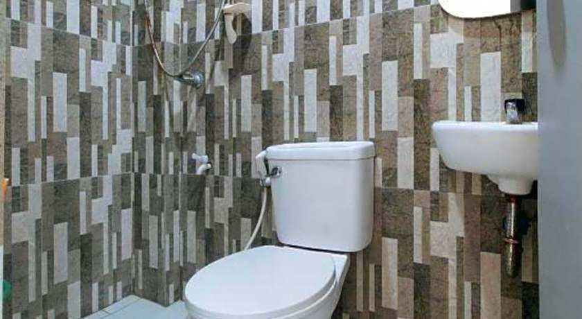 RedDoorz At Fat J Apartelle Mactan