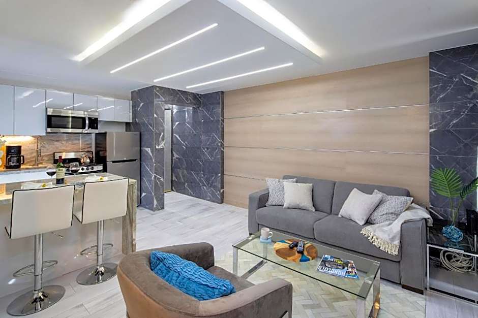 Executive Hotel Suite Downtown Free Parking