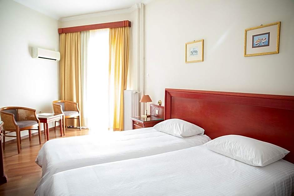Tzaki hotel & restaurant Patras