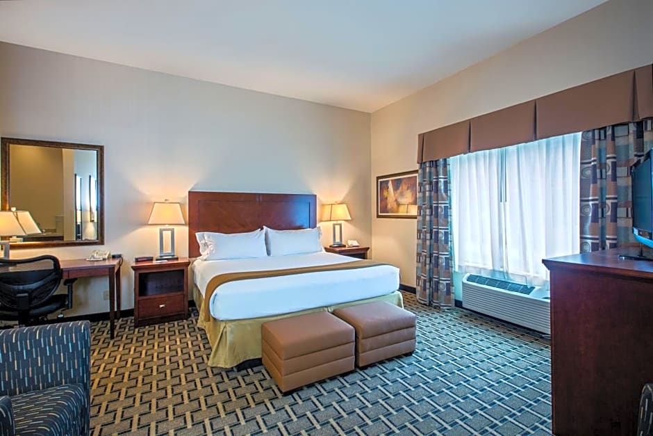 HOLIDAY INN EXPRESS MEADVILLE