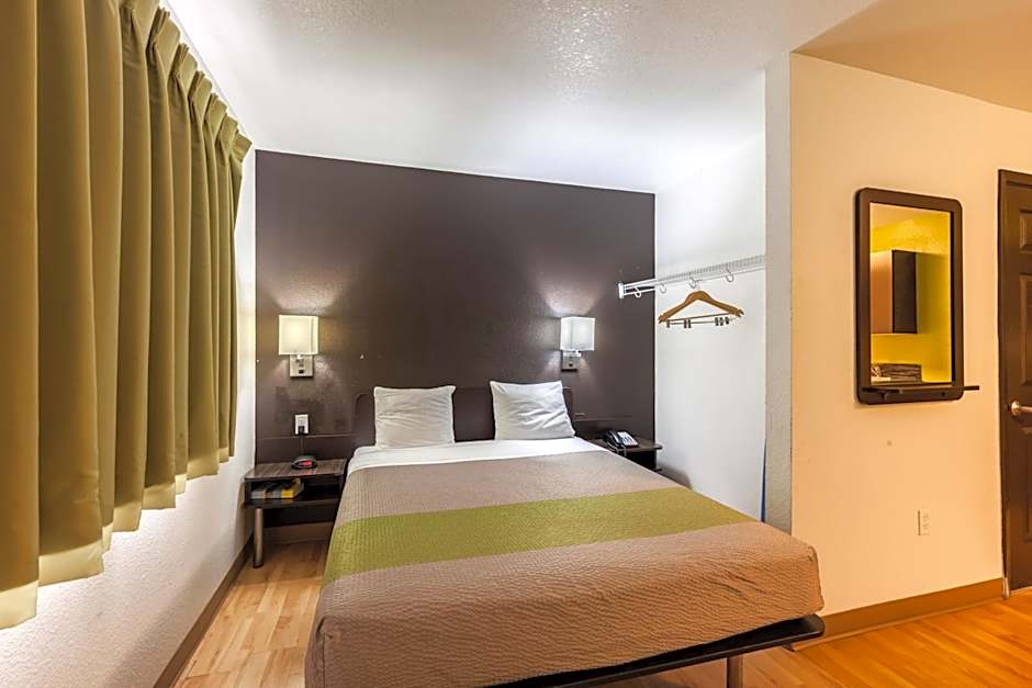 Studio 6-Port Arthur, TX - SE