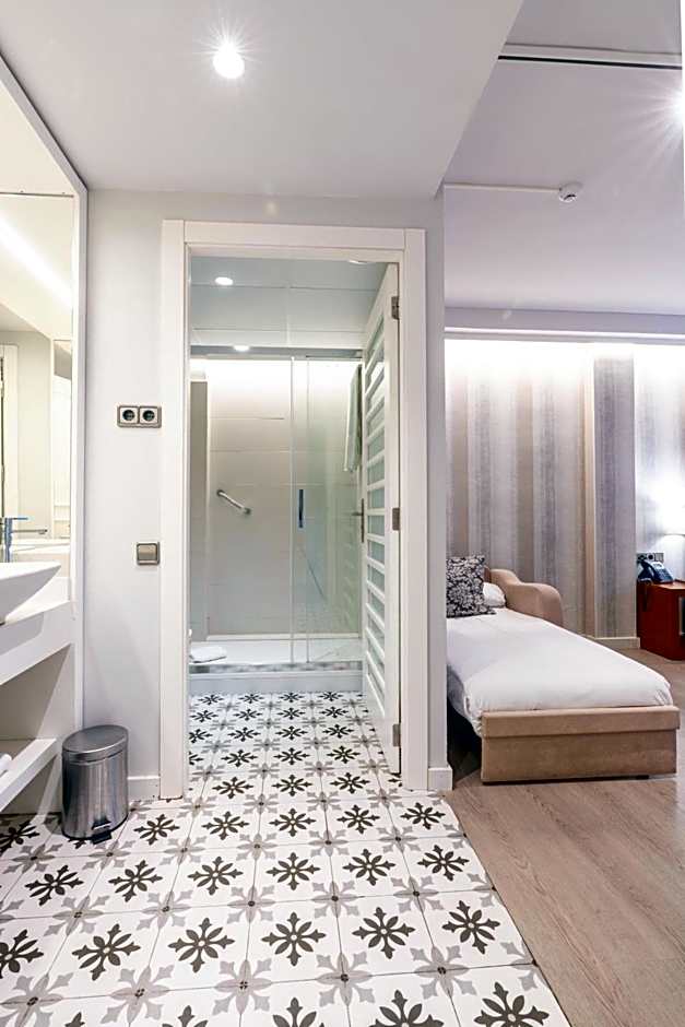 Serennia Fira Gran Via Exclusive Rooms