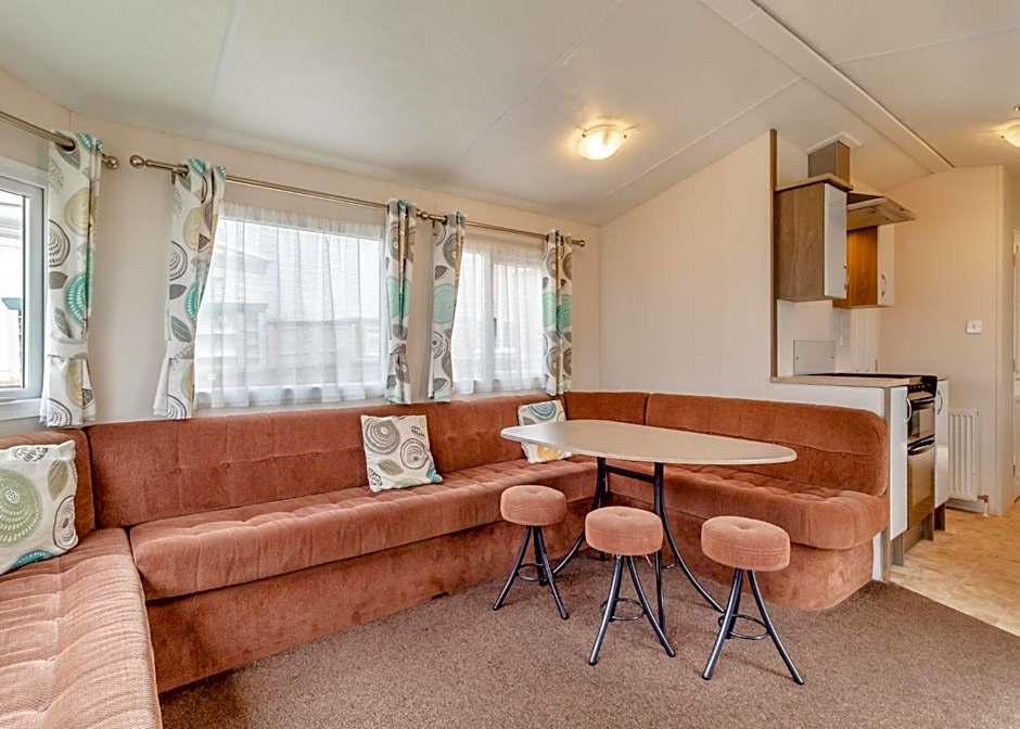 Castaways Beach Resort