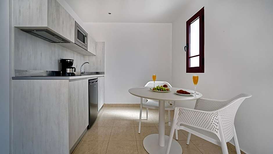 Broncemar Beach Suites