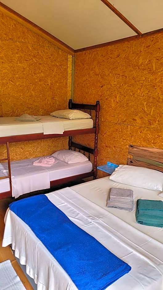 Piratas Cabanas Camping Bar