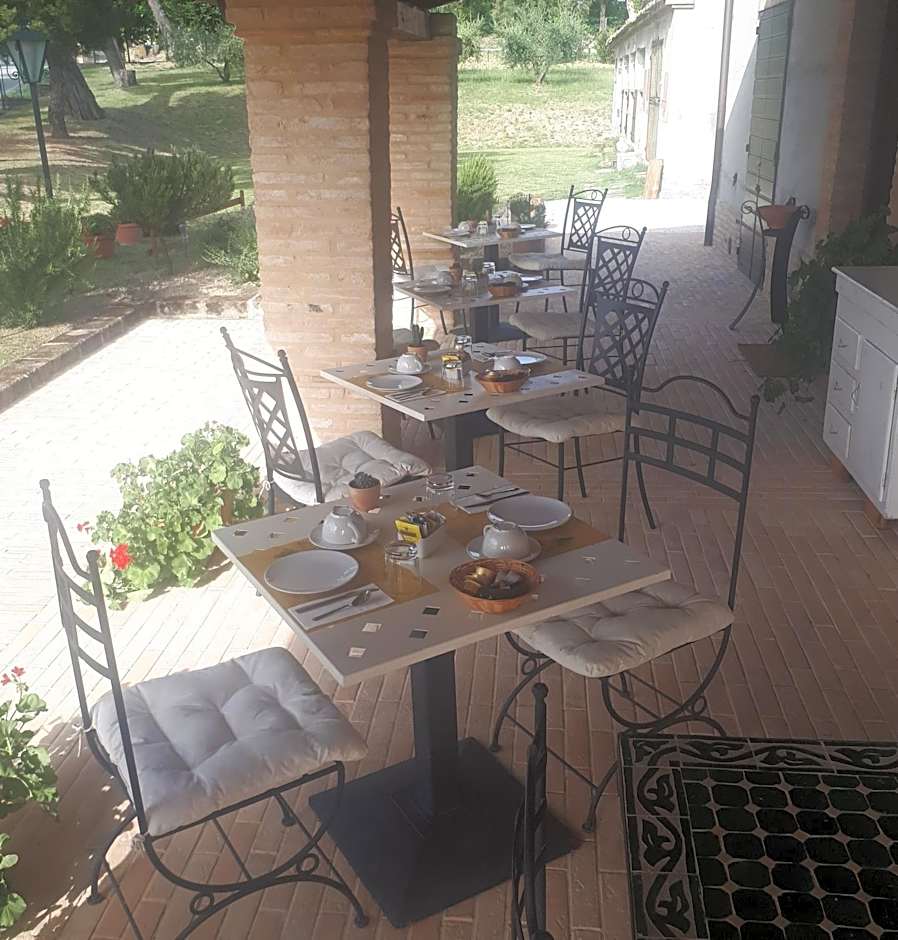B&B I Pini Di Storaco