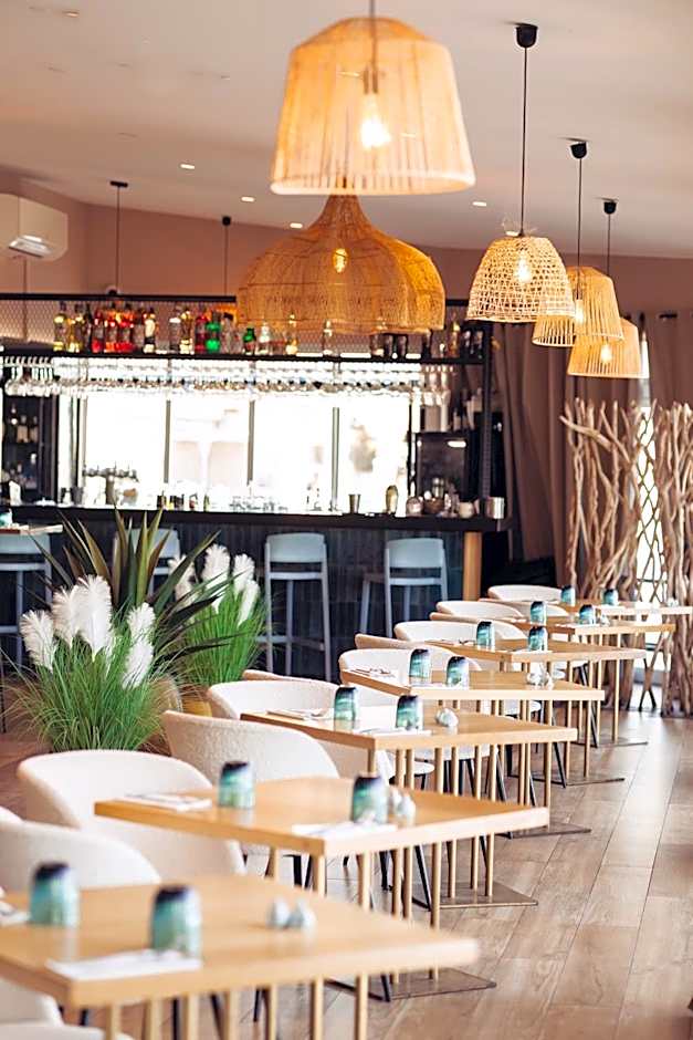 HOTEL RESTAURANT LA COTE REVEE