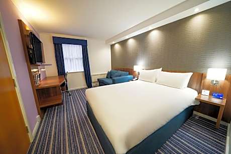 Standard Double Room with Sofa Bed and Free Hot Breakfast