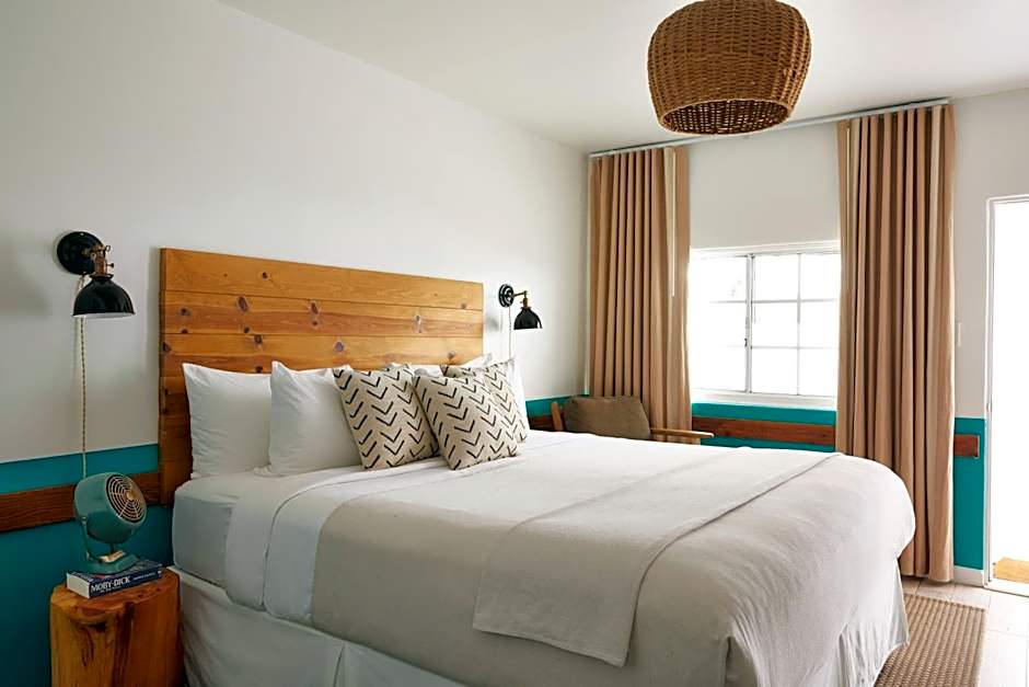 Cambria Beach Lodge