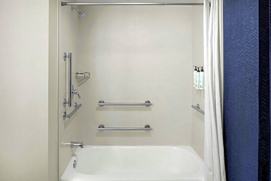 Fairfield Inn & Suites by Marriott Virginia Beach Oceanfront