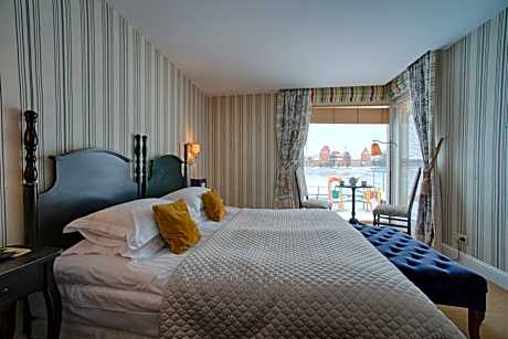Double or Twin Room with Castle View