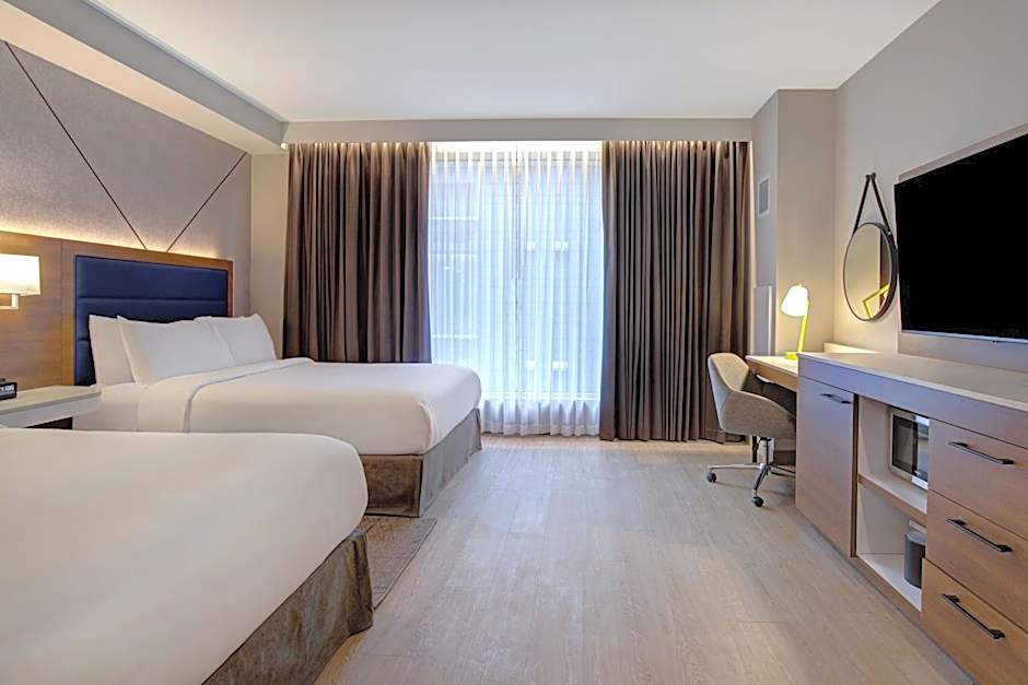 Hampton Inn By Hilton Montreal Downtown, Qc