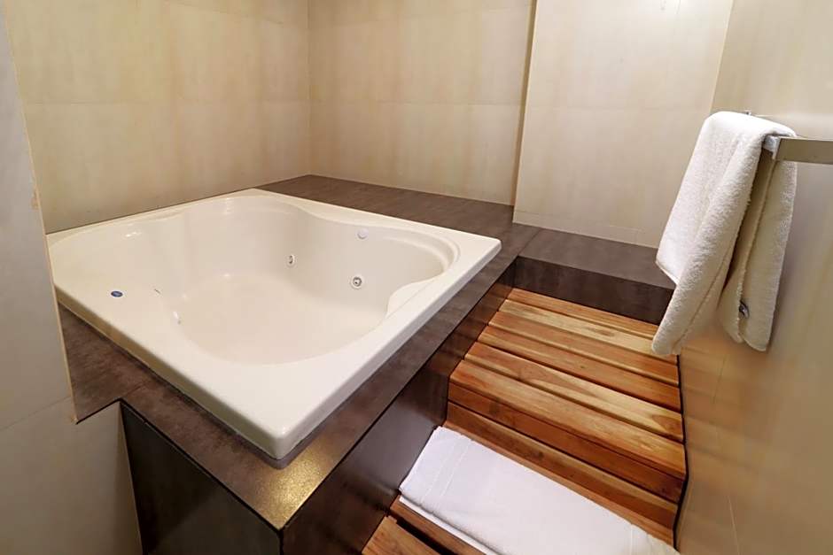 Holiday Inn Express Mexico Aeropuerto By IHG