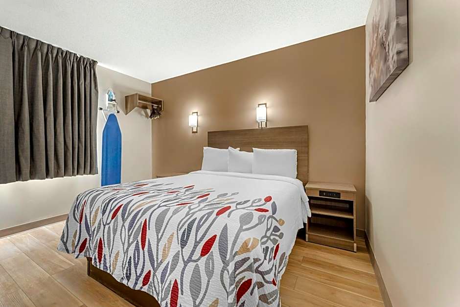 Red Roof Inn Johnstown