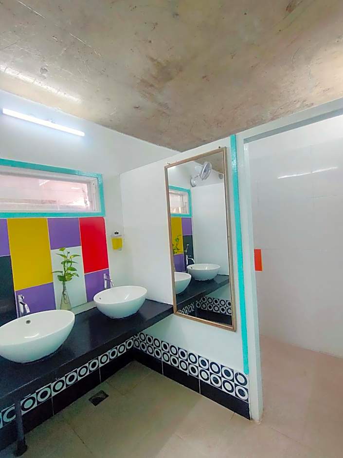 Gili Beach Bum Hostel