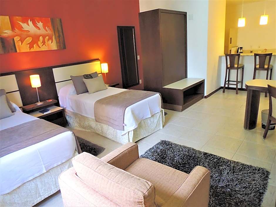 Mondrian Suite Hotel