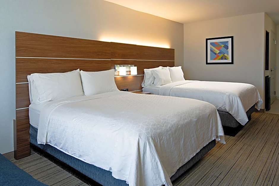 Holiday Inn Express Fresno South By IHG