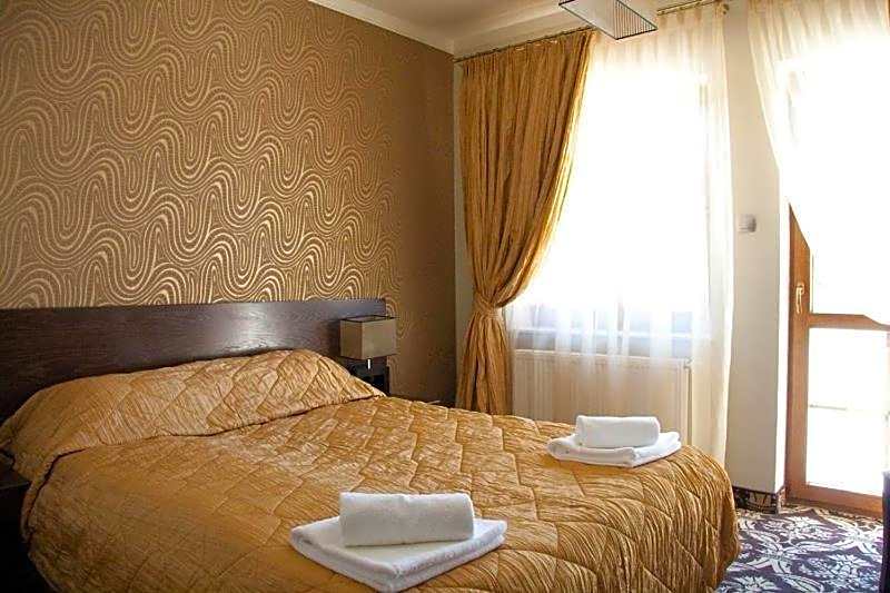 Hotel Słoneczny Brzeg