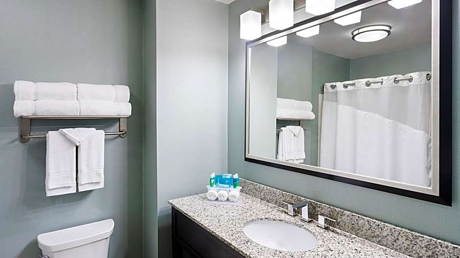 Holiday Inn Express and Suites - Stroudsburg By IHG