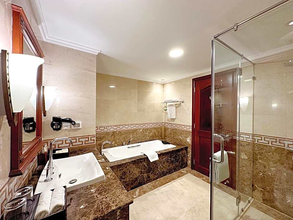 Photo 1 of 4 of Premium 2 Beds