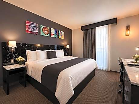 Superior King Room