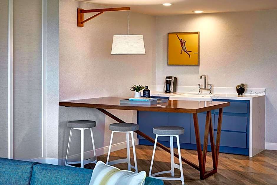 Westdrift Manhattan Beach, Autograph Collection by Marriott
