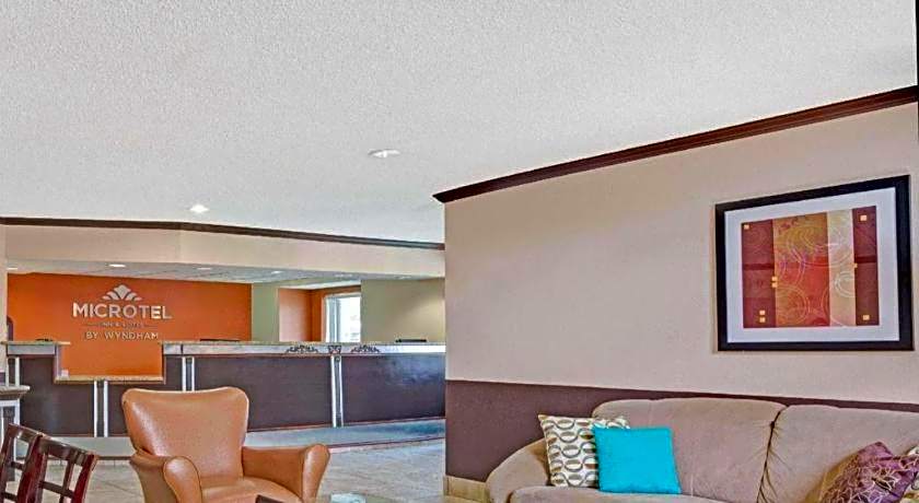 Microtel Inn & Suites By Wyndham Houston