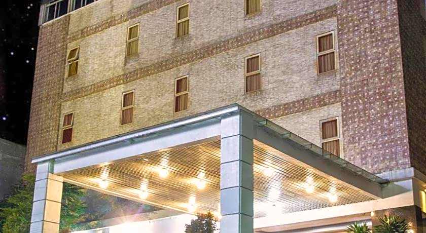 Marilyn Hotel Serpong