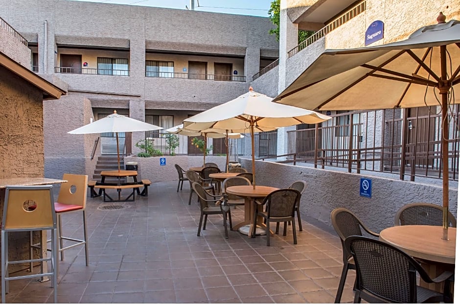 Hotel Tempe/Phoenix Airport InnSuites Hotel & Suites