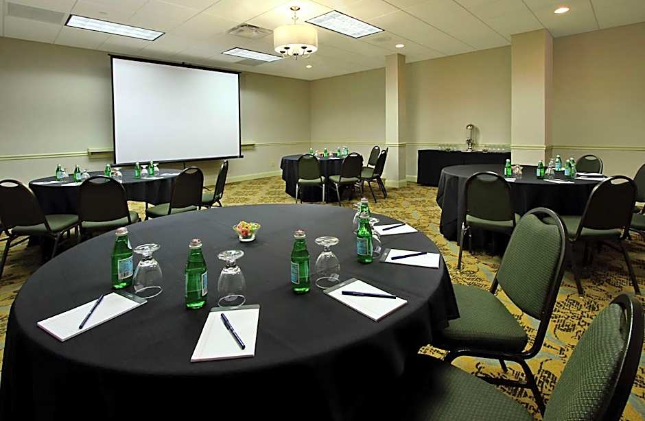 DoubleTree By Hilton Hotel Mahwah