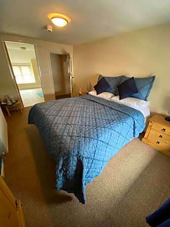 Double or Twin Room with Bathroom