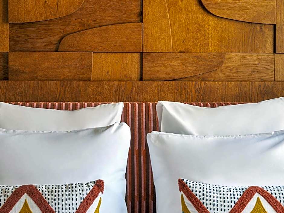 Mercure Paris Butte Montmartre Basilique