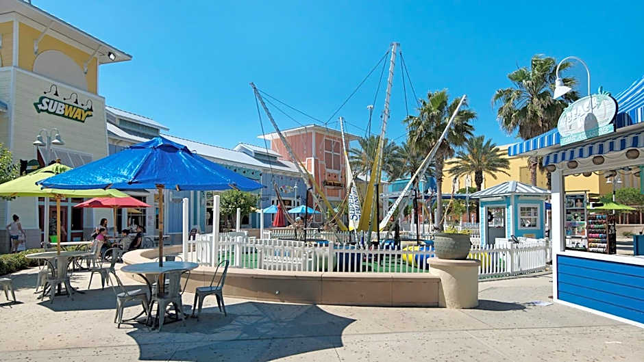 Laketown Wharf 1037