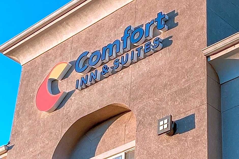 Comfort Inn and Suites Galt - Lodi North