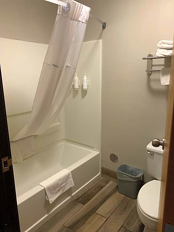 Days Inn by Wyndham Sturgis