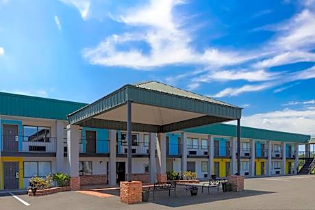Days Inn by Wyndham Natchitoches