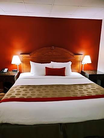 Two-Bedroom Suite with Pool View -  Non-Smoking