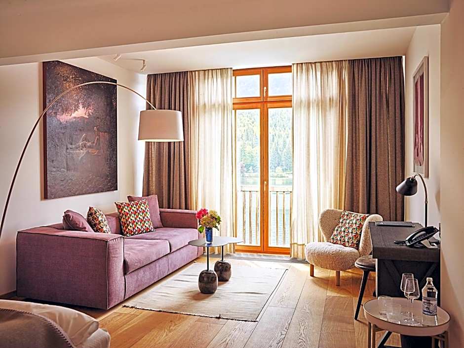 TAUROA Seehotel Grundlsee