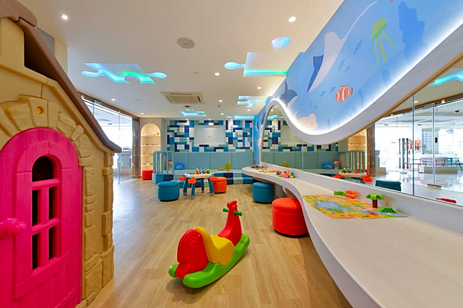 Centre Point Plus Hotel Silom